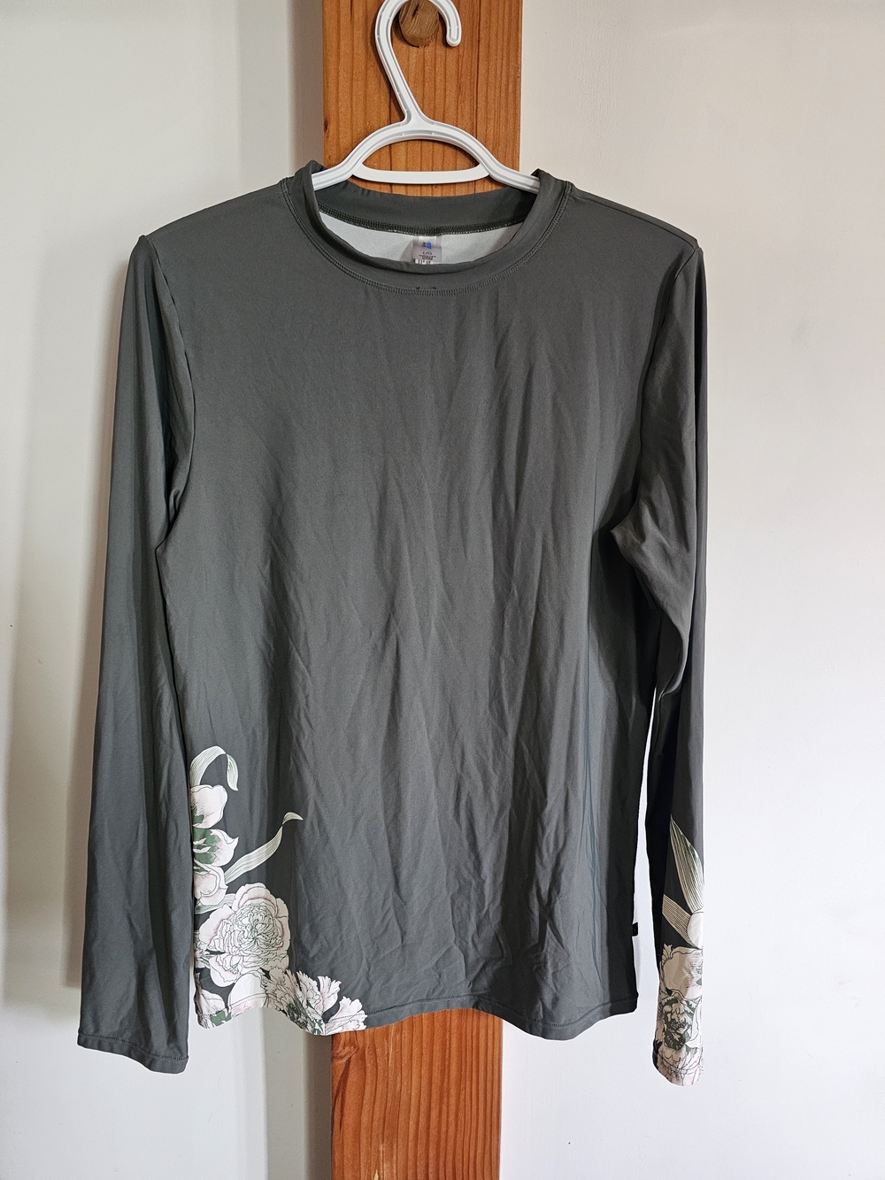 La Vie En Rose Sun Protection UV Rashguard Top Sage Green Floral